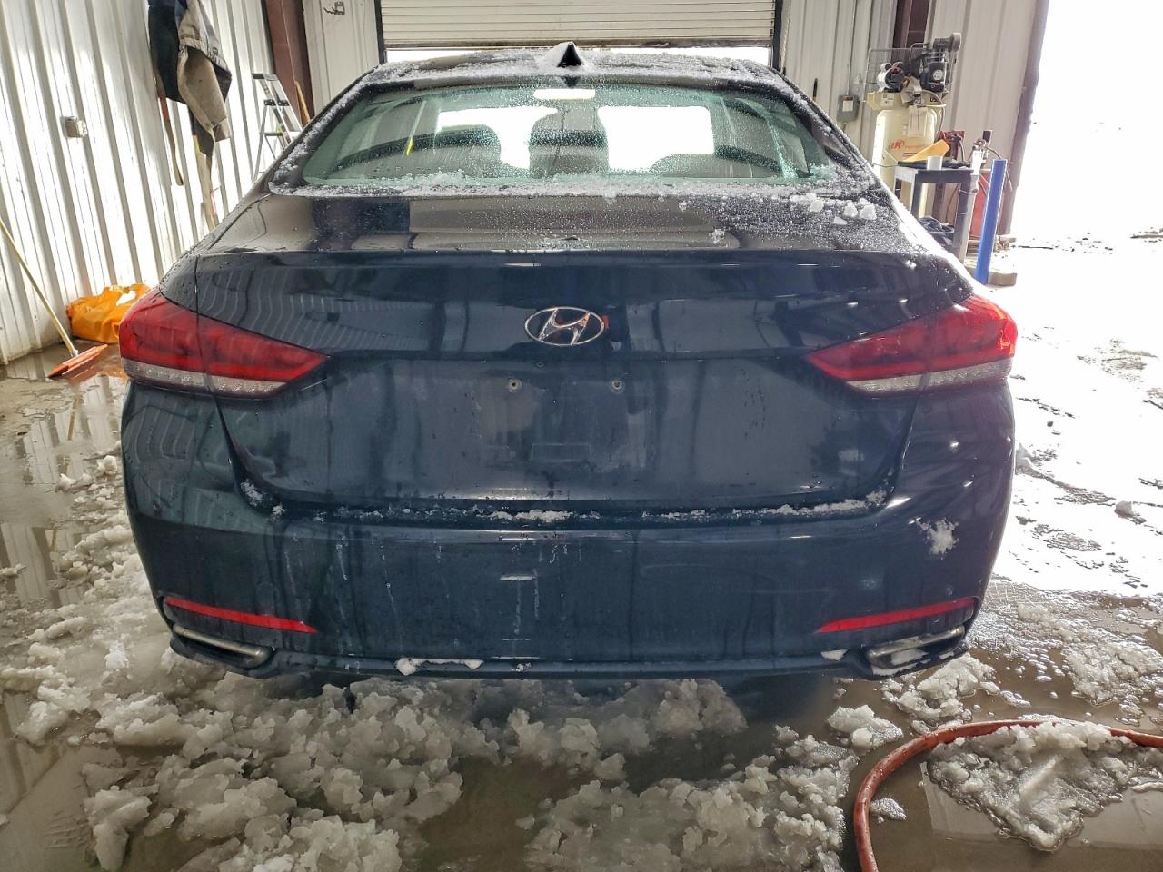 2015 HYUNDAI GENESIS 3.8L photo 6