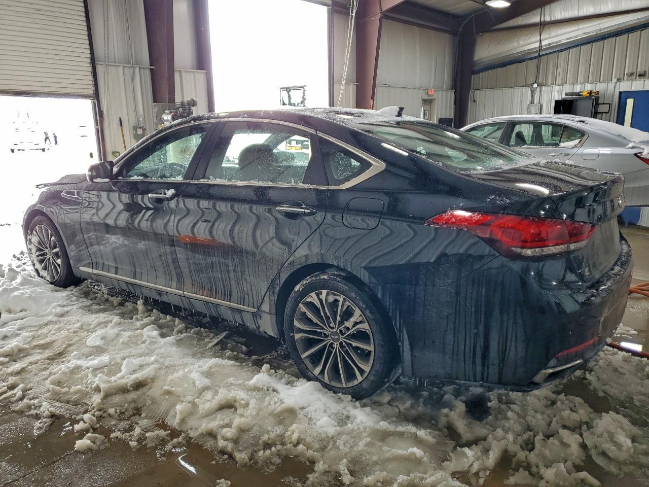 2015 HYUNDAI GENESIS 3.8L photo 2