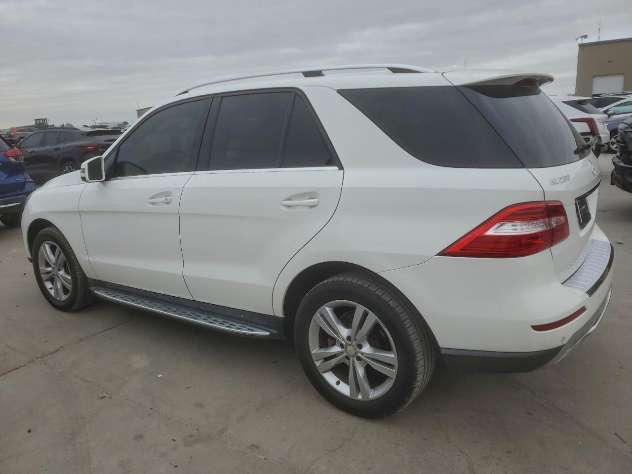 2015 MERCEDES-BENZ ML 250 BLUETEC photo 4
