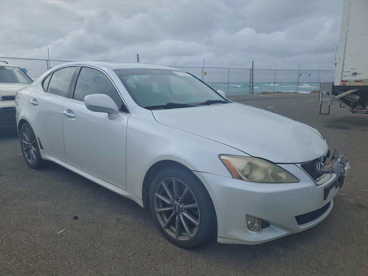 2007 LEXUS IS 250 photo 4
