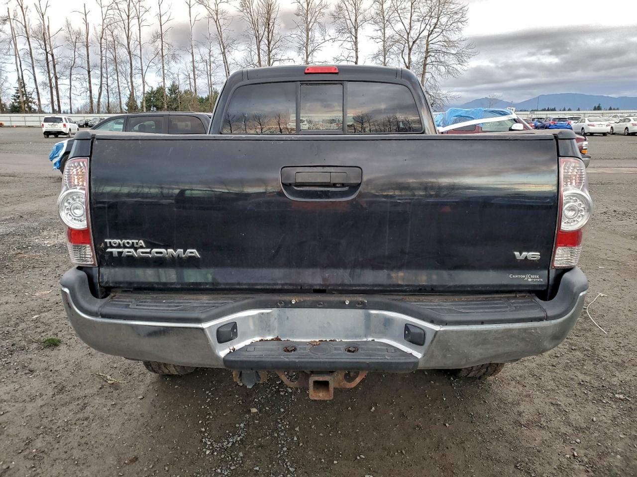 2013 TOYOTA TACOMA photo 6
