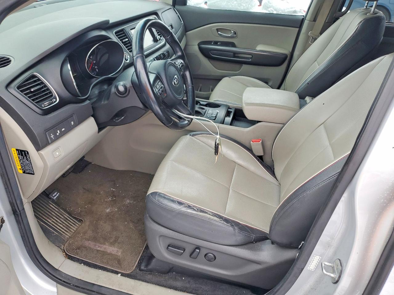 2018 KIA SEDONA LX photo 7