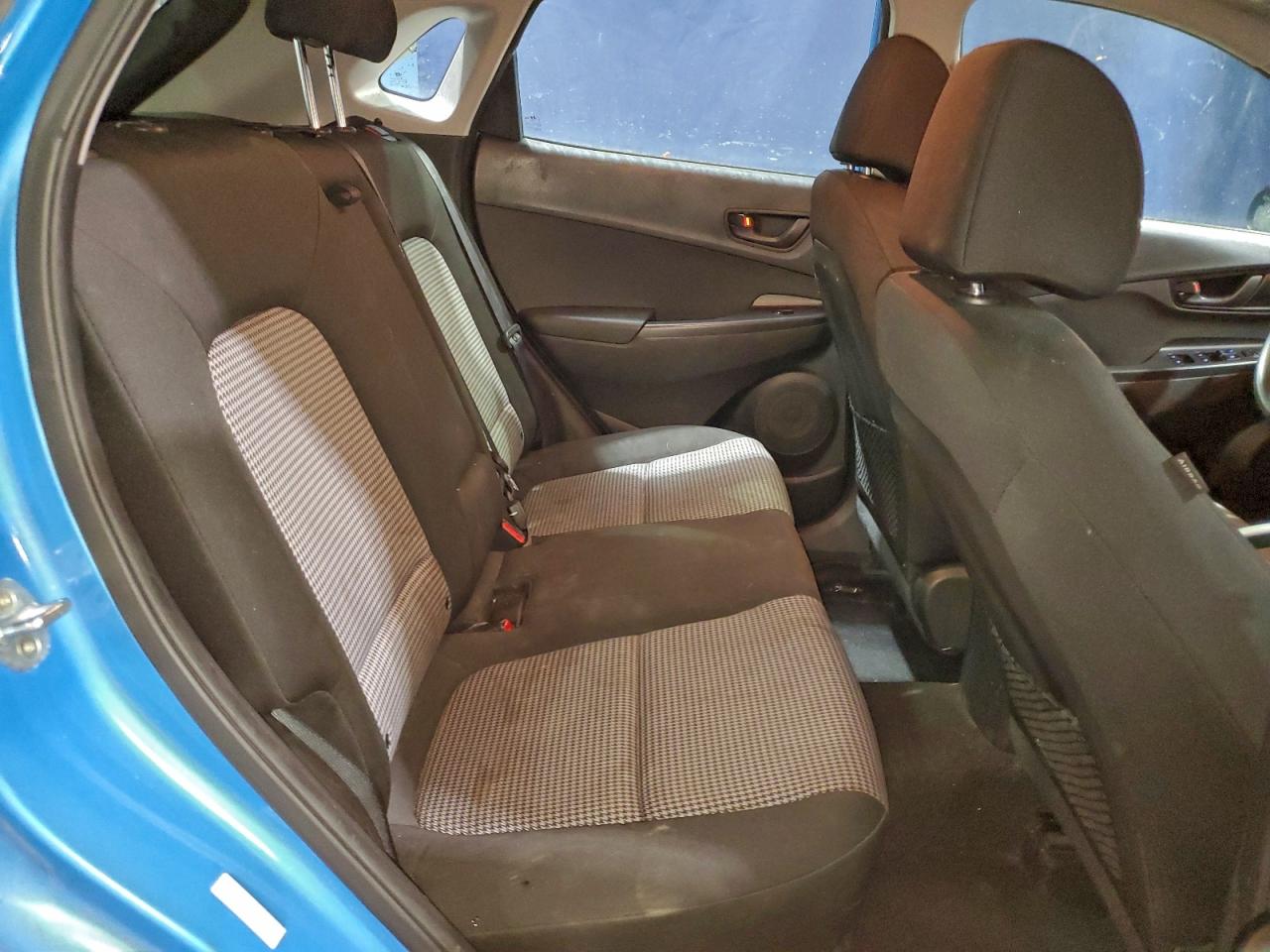 2020 HYUNDAI KONA SE photo 11