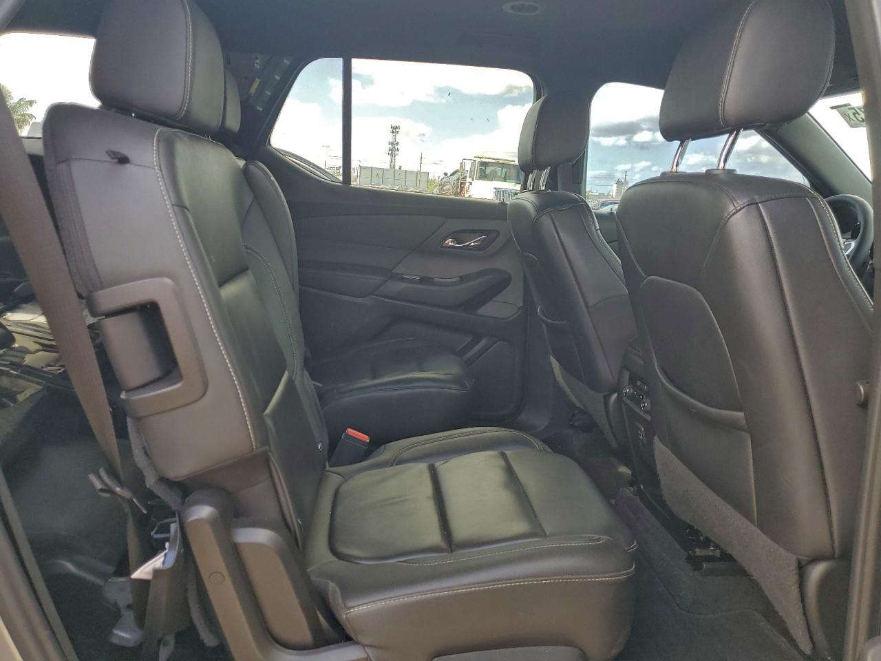 2023 CHEVROLET TRAVERSE LT photo 11