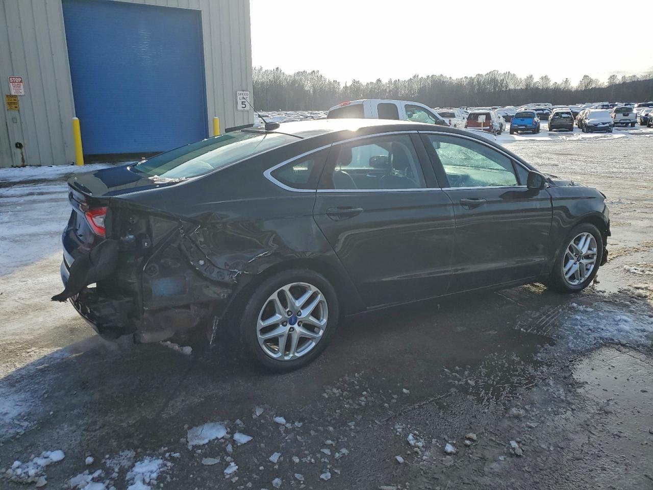 2013 FORD FUSION SE photo 3
