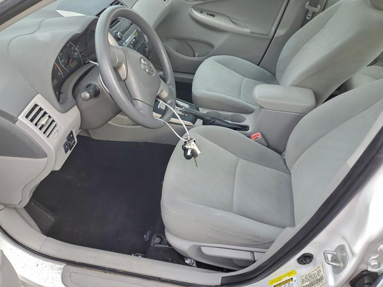 2010 TOYOTA COROLLA BASE photo 7