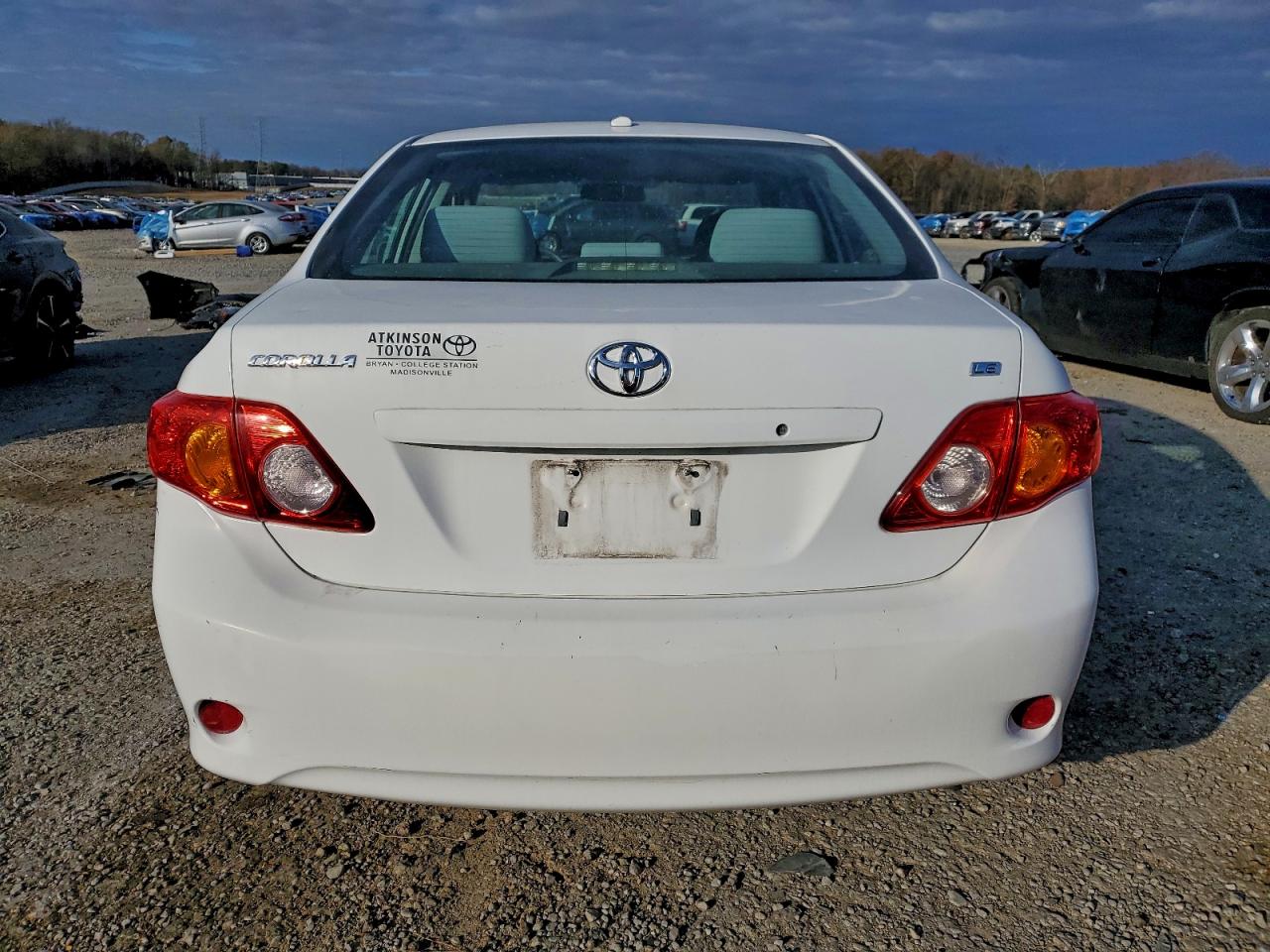 2010 TOYOTA COROLLA BASE photo 6