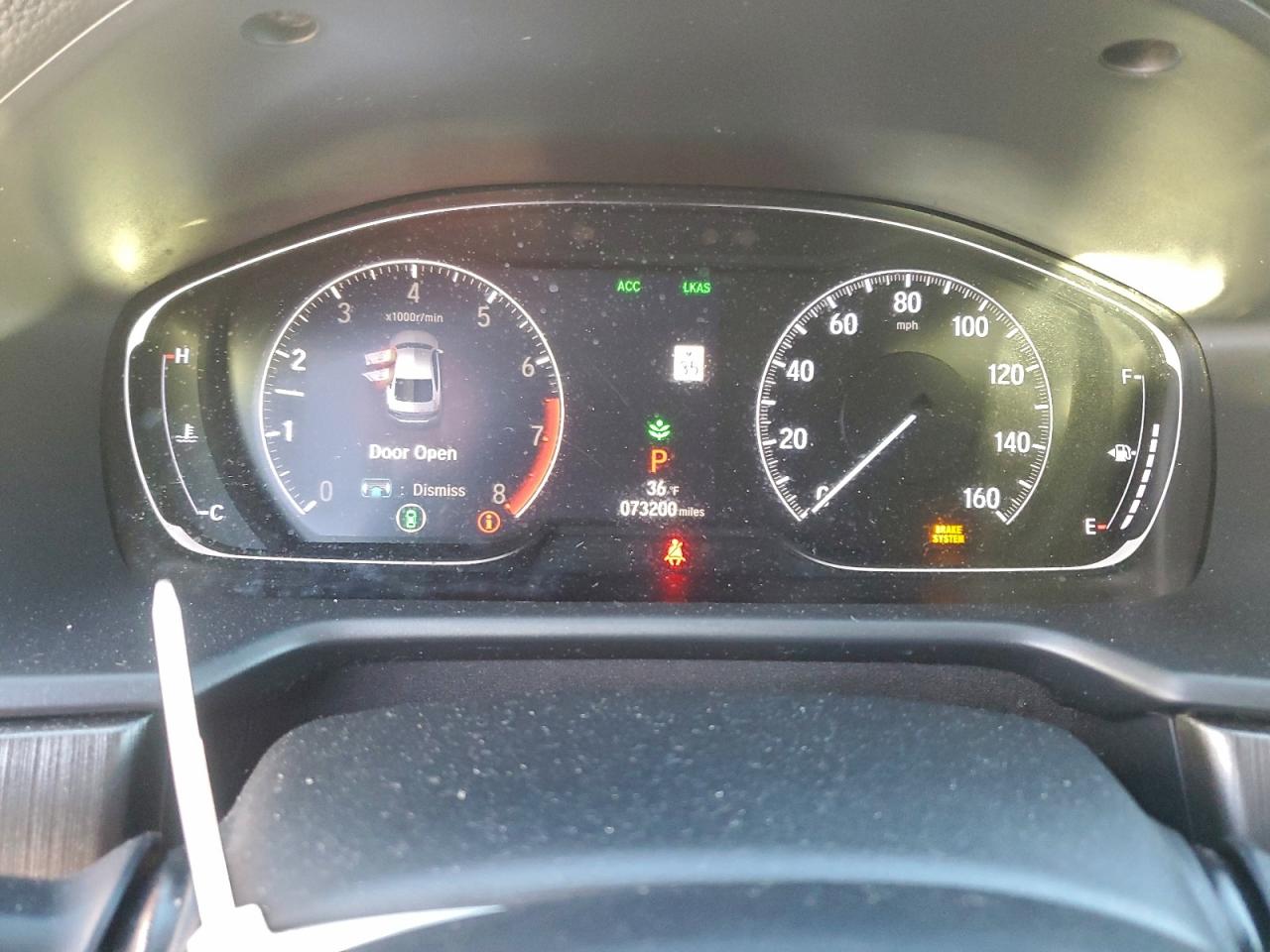 2018 HONDA ACCORD LX photo 17