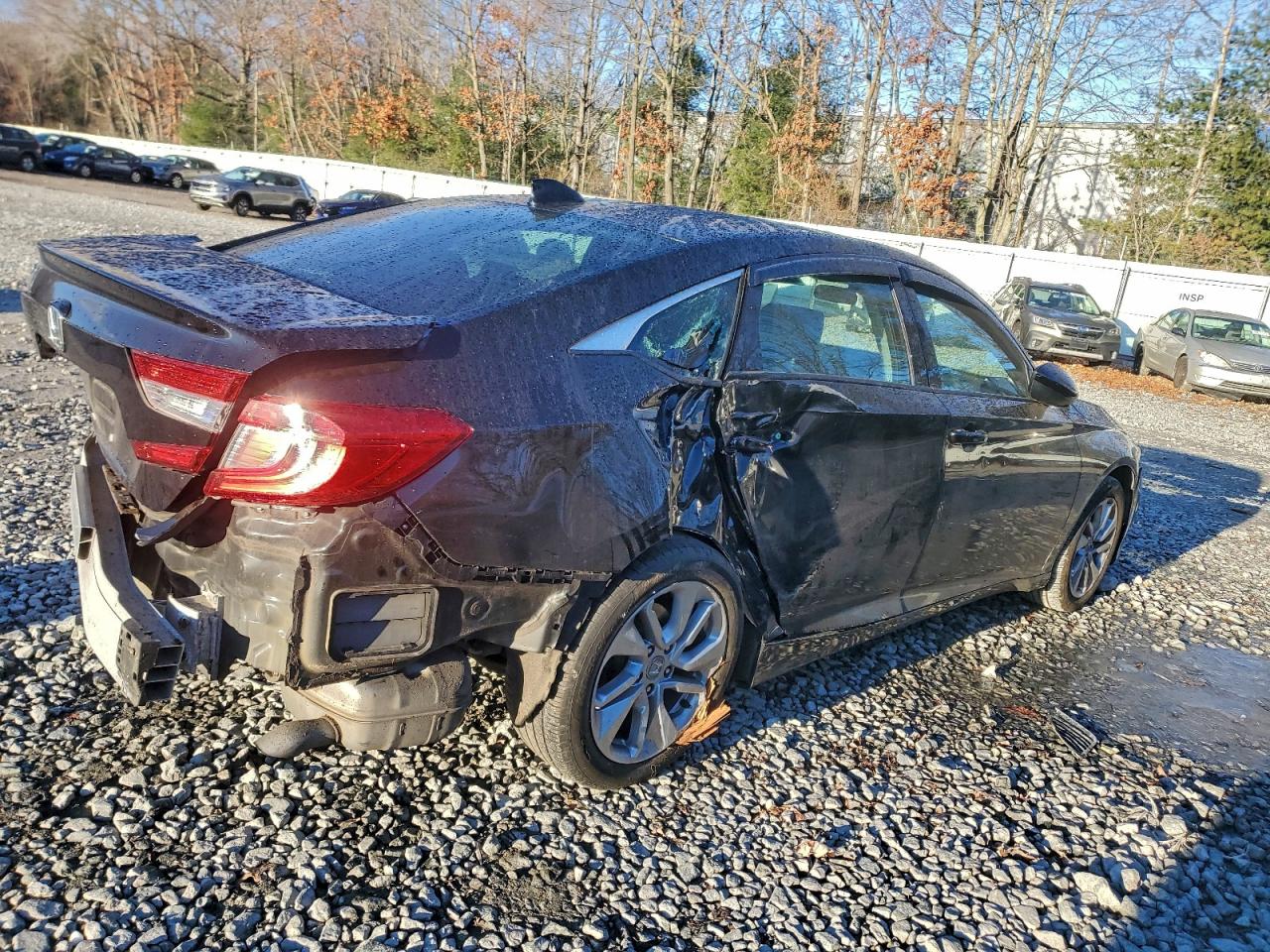 2018 HONDA ACCORD LX photo 5