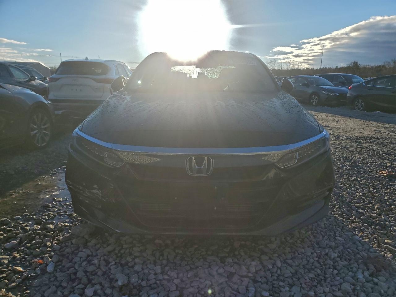2018 HONDA ACCORD LX photo 9