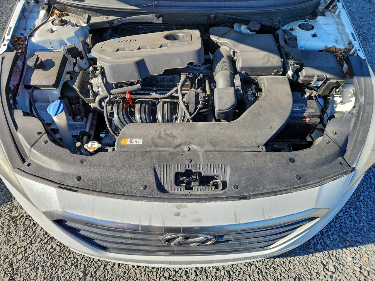 2015 HYUNDAI SONATA SE photo 11