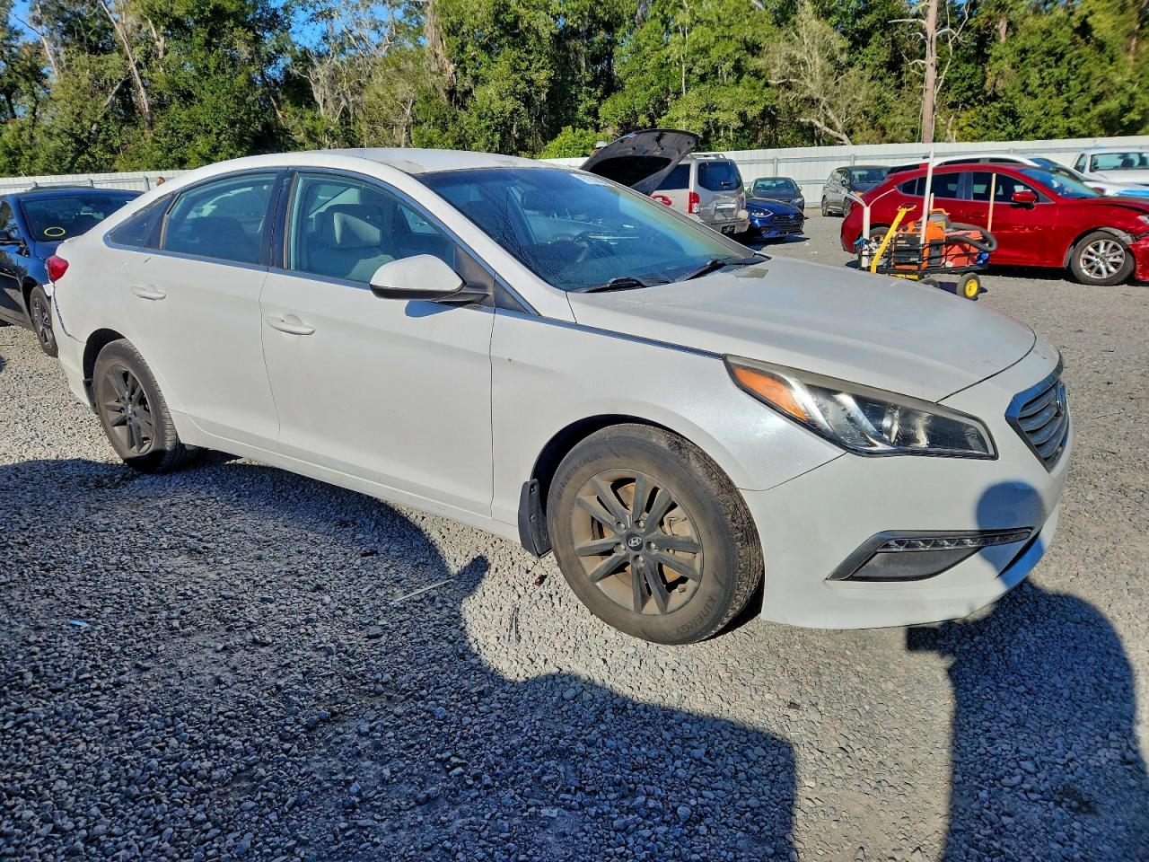 2015 HYUNDAI SONATA SE photo 4