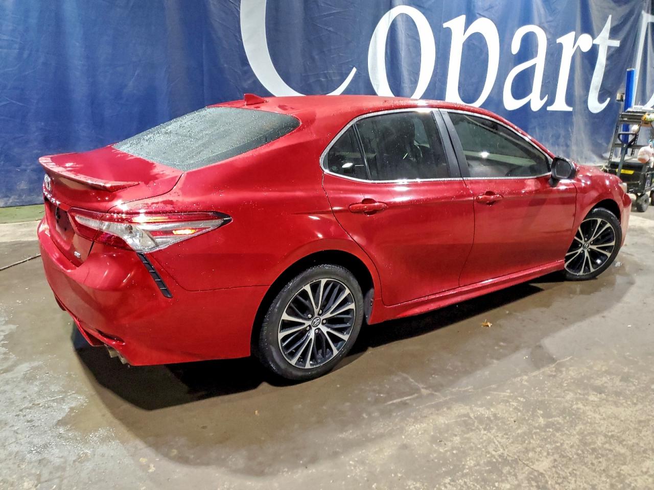 2019 TOYOTA CAMRY L photo 3