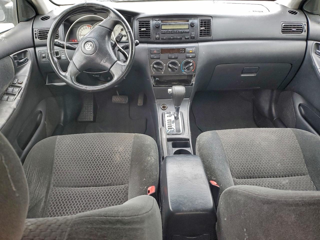 2005 TOYOTA COROLLA CE photo 8