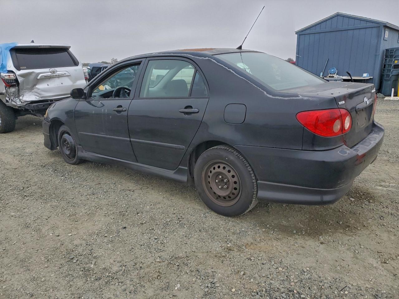 2005 TOYOTA COROLLA CE photo 2