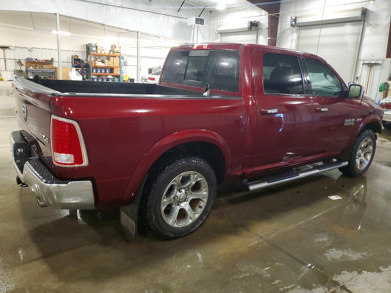 2016 RAM 1500 LARAMIE photo 3