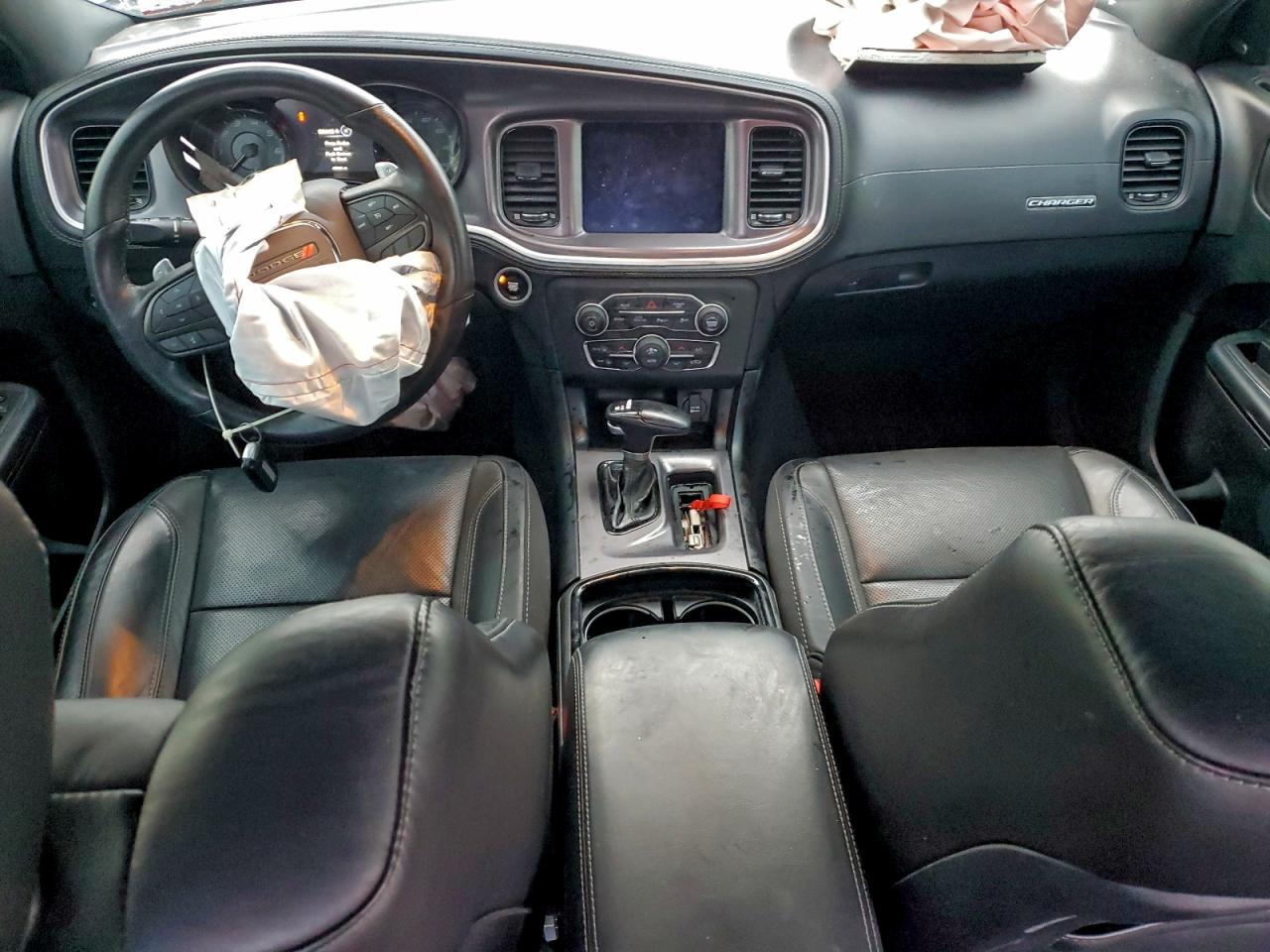 2020 DODGE CHARGER SXT photo 8
