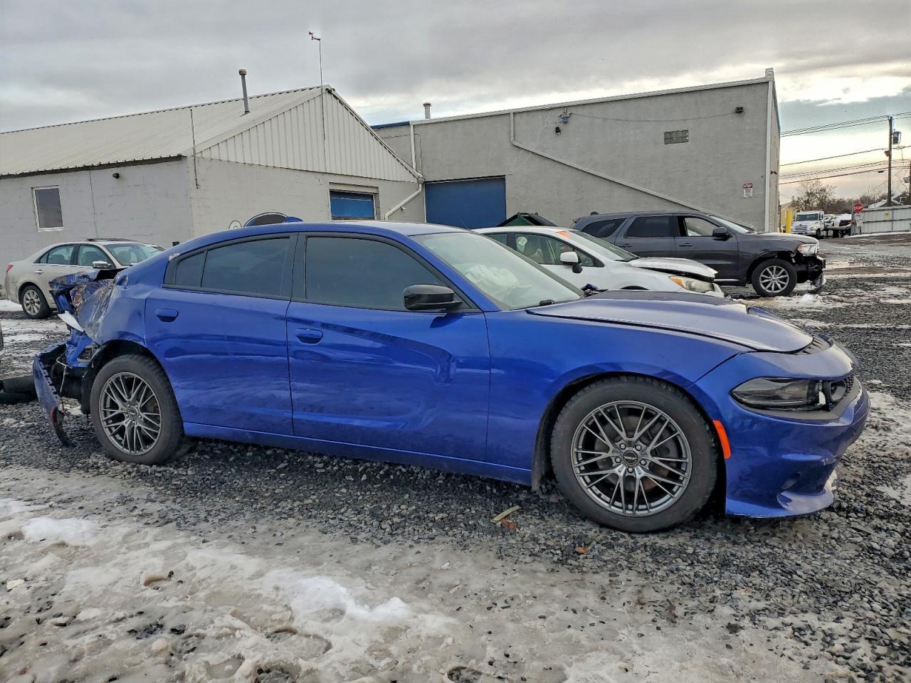 2020 DODGE CHARGER SXT photo 4