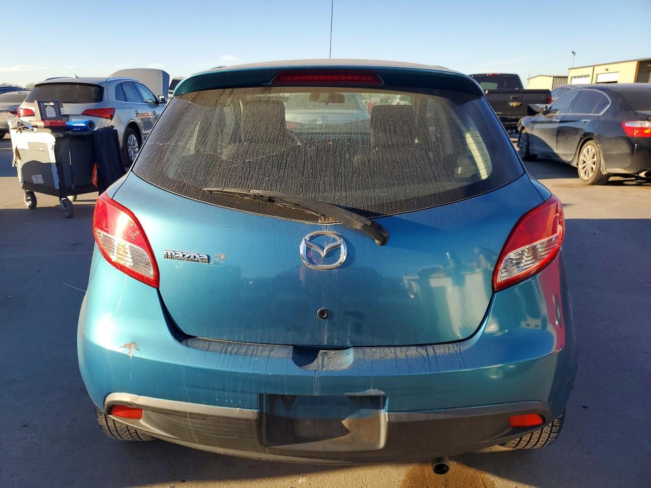 2011 MAZDA MAZDA2 photo 6