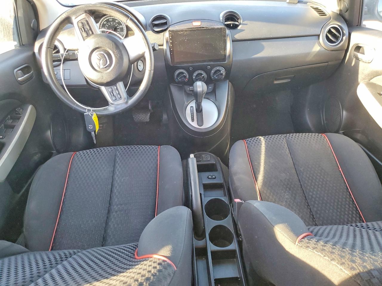 2011 MAZDA MAZDA2 photo 8