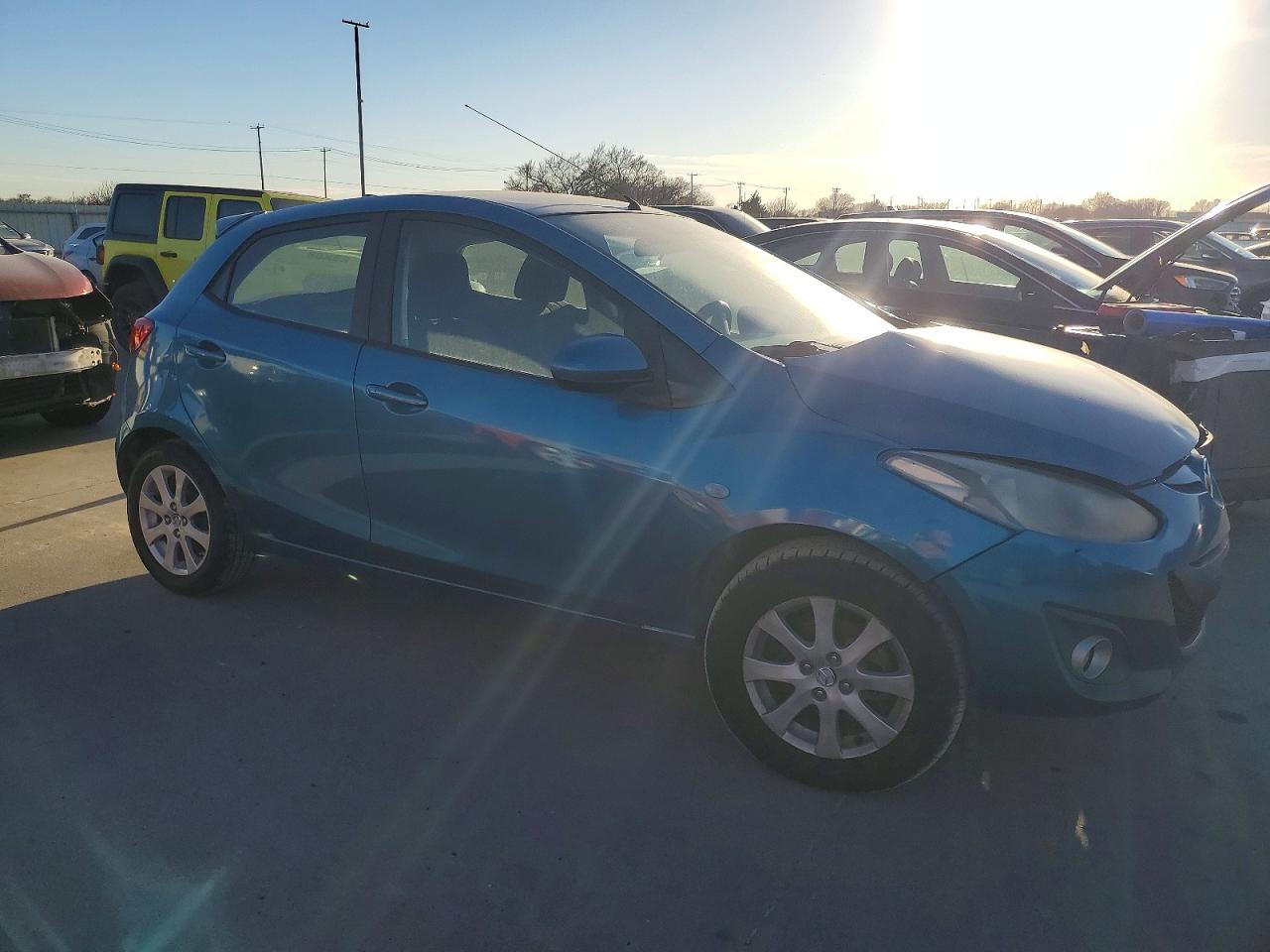 2011 MAZDA MAZDA2 photo 4