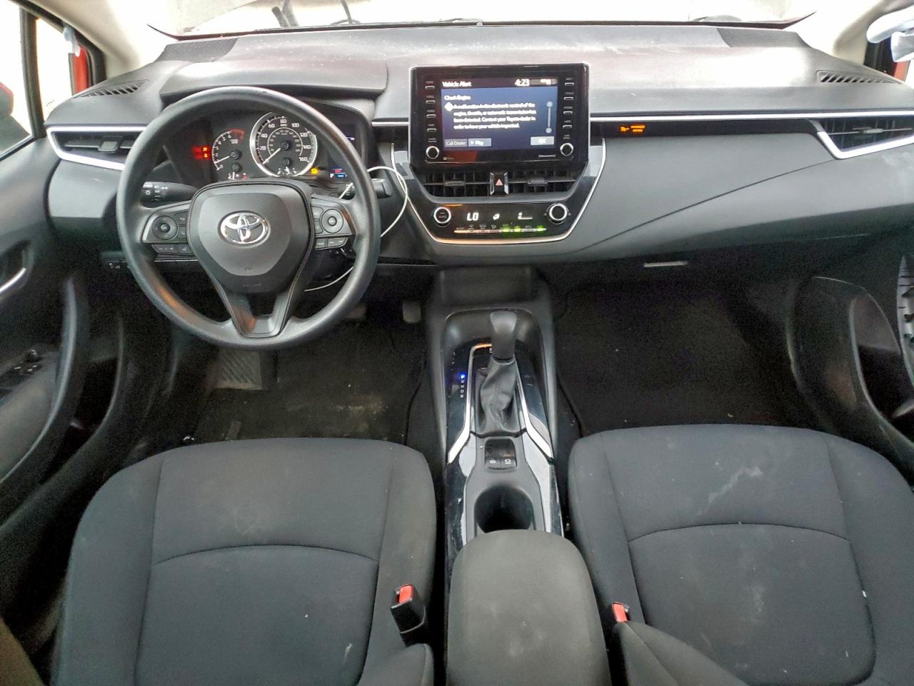 2021 TOYOTA COROLLA LE photo 8