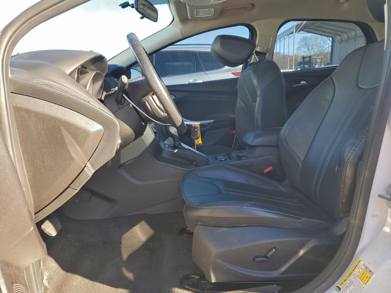 2014 FORD FOCUS SE photo 7