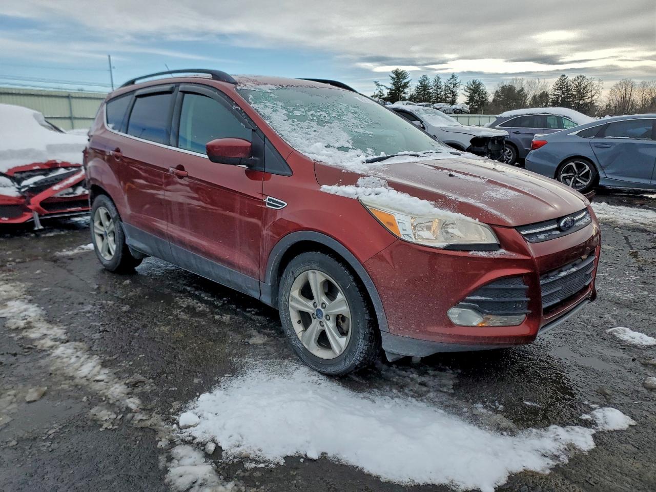 2015 FORD ESCAPE SE photo 4