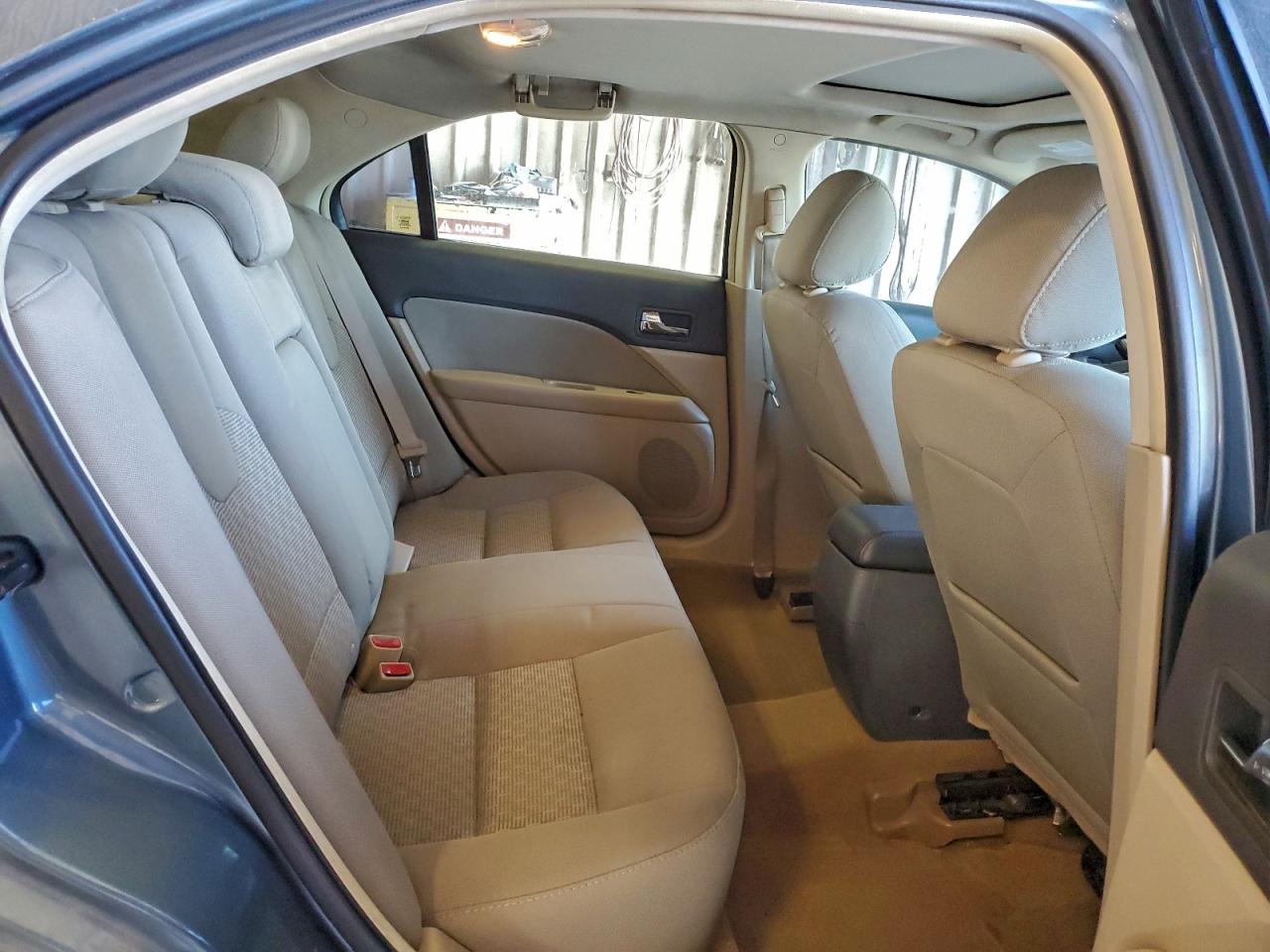 2011 FORD FUSION SE photo 10