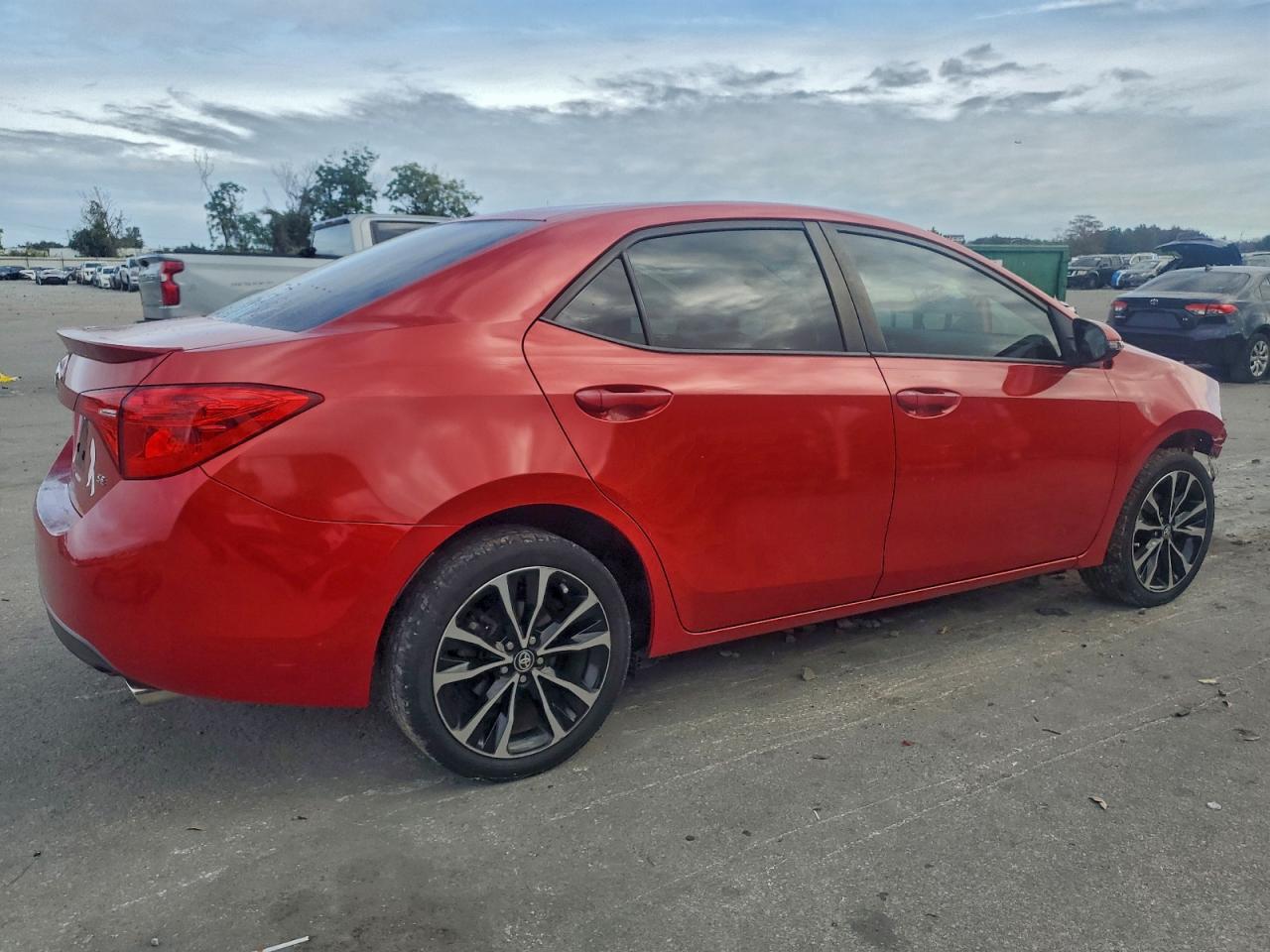 2019 TOYOTA COROLLA L photo 3