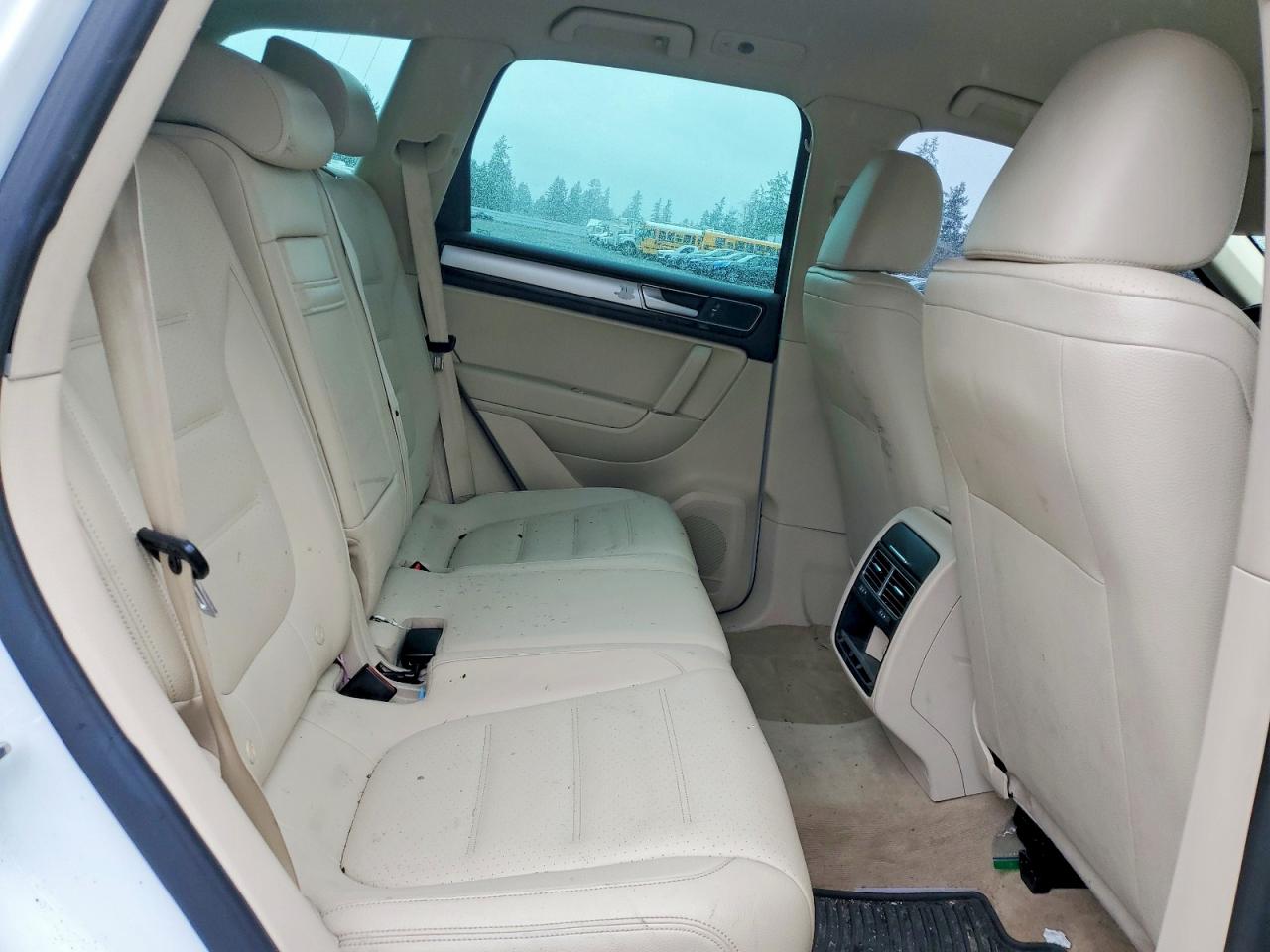 2015 MERCEDES-BENZ C 300 photo 11