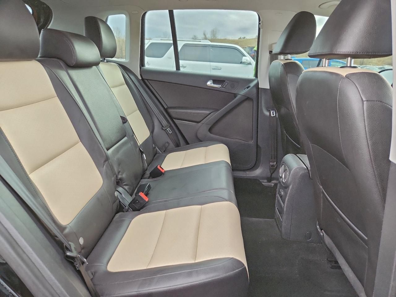 2016 VOLKSWAGEN TIGUAN S photo 11