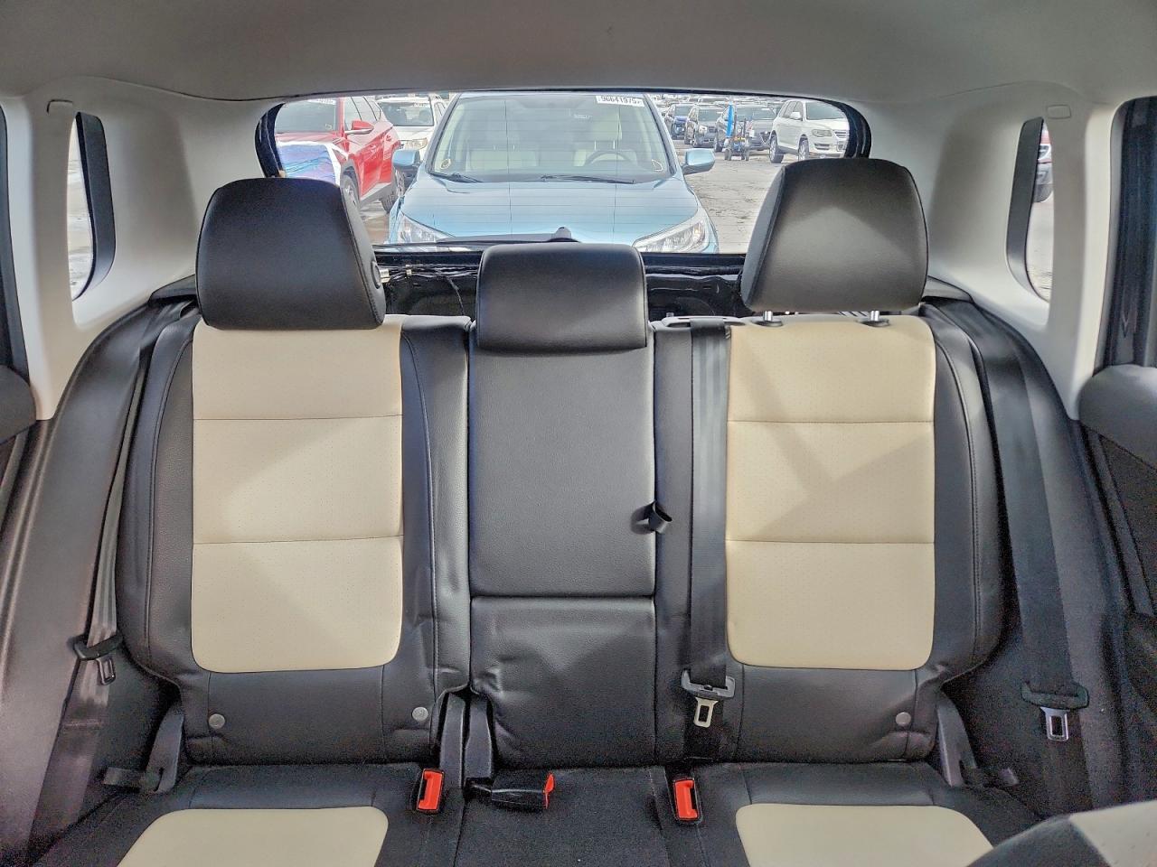 2016 VOLKSWAGEN TIGUAN S photo 10