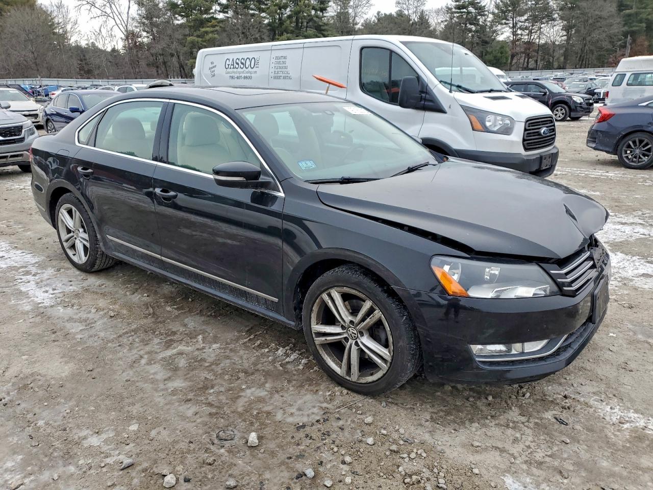 2015 VOLKSWAGEN PASSAT SE photo 4