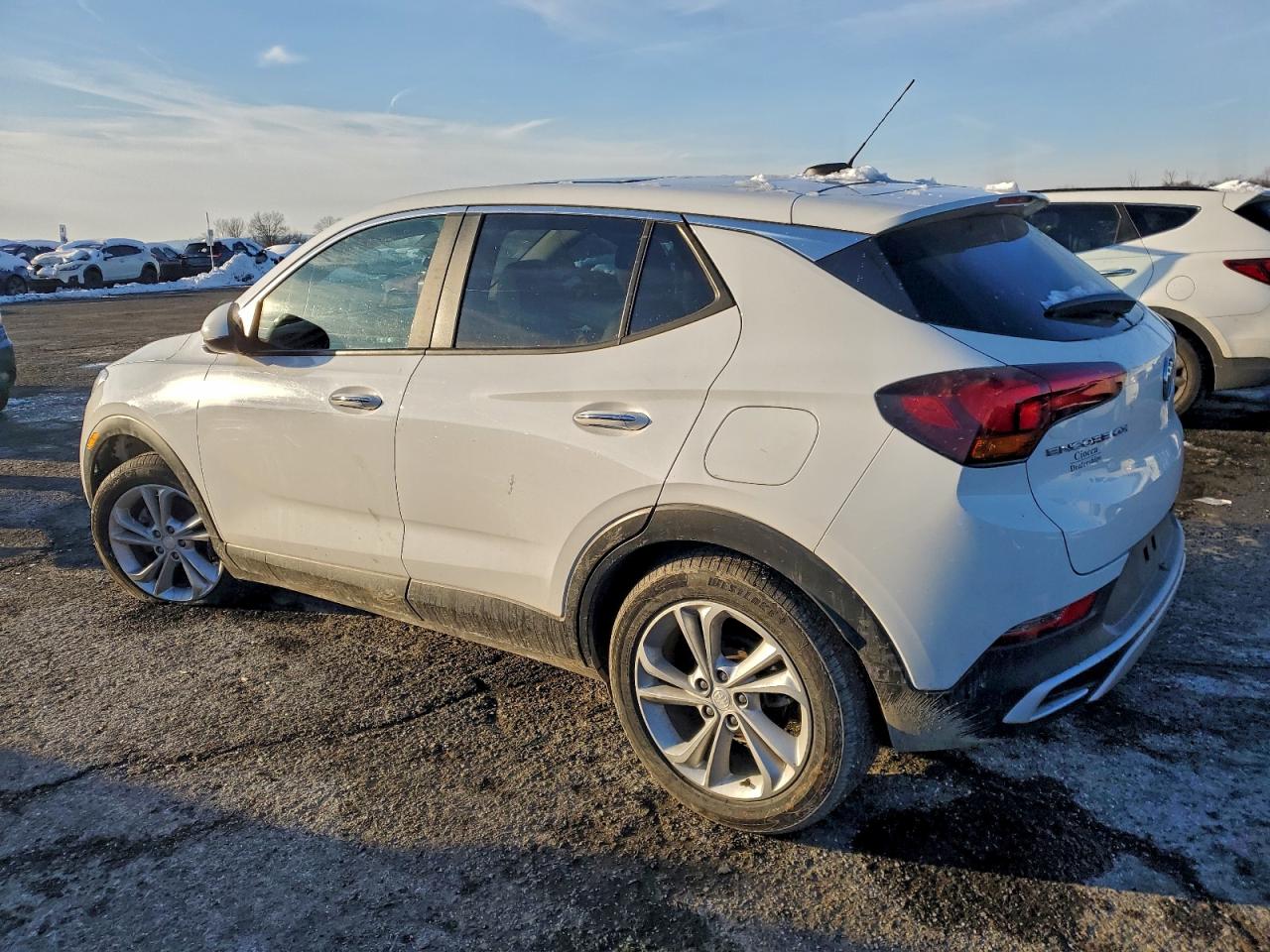2020 BUICK ENCORE GX PREFERRED photo 3
