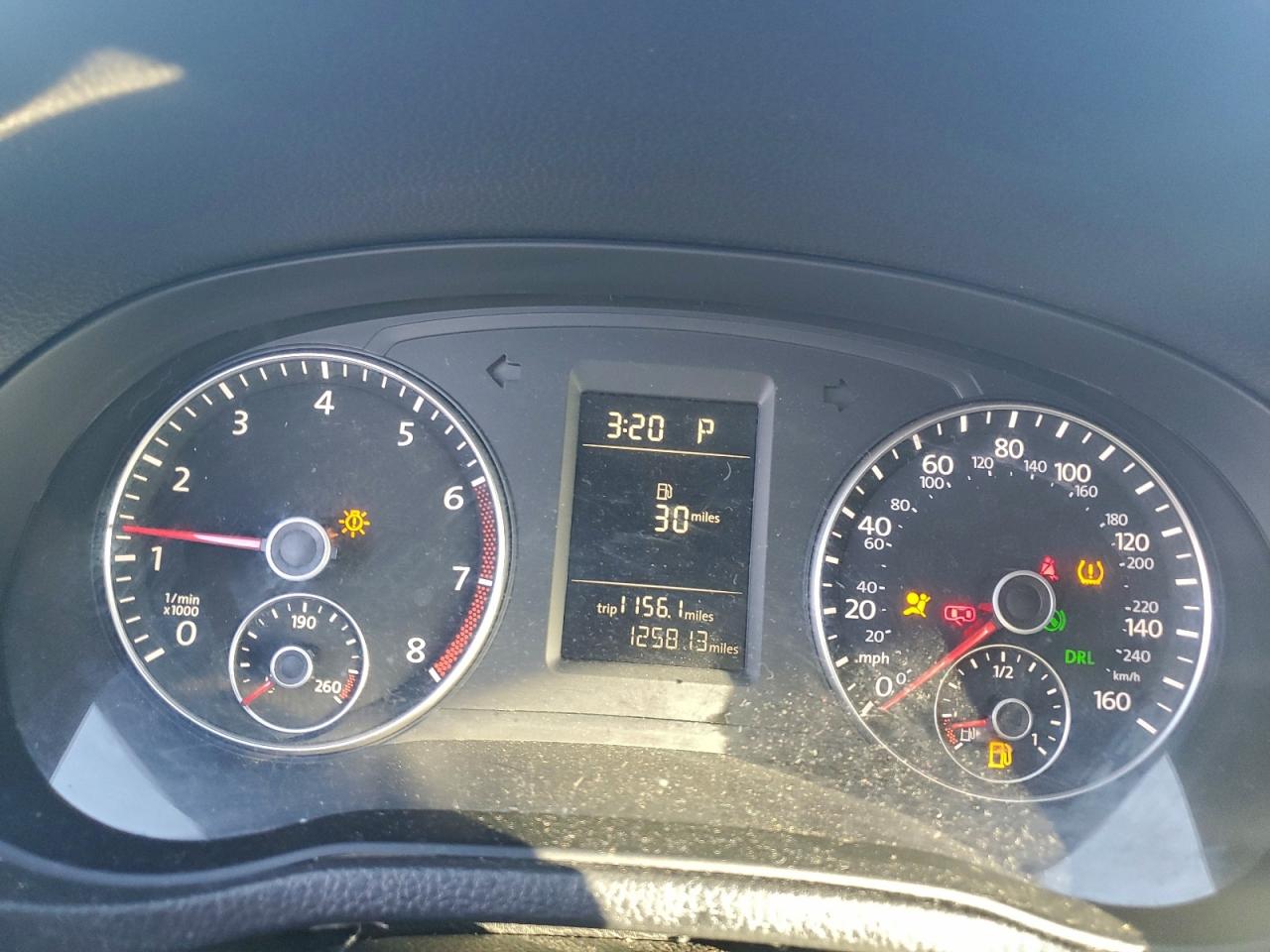 2014 VOLKSWAGEN PASSAT S photo 9