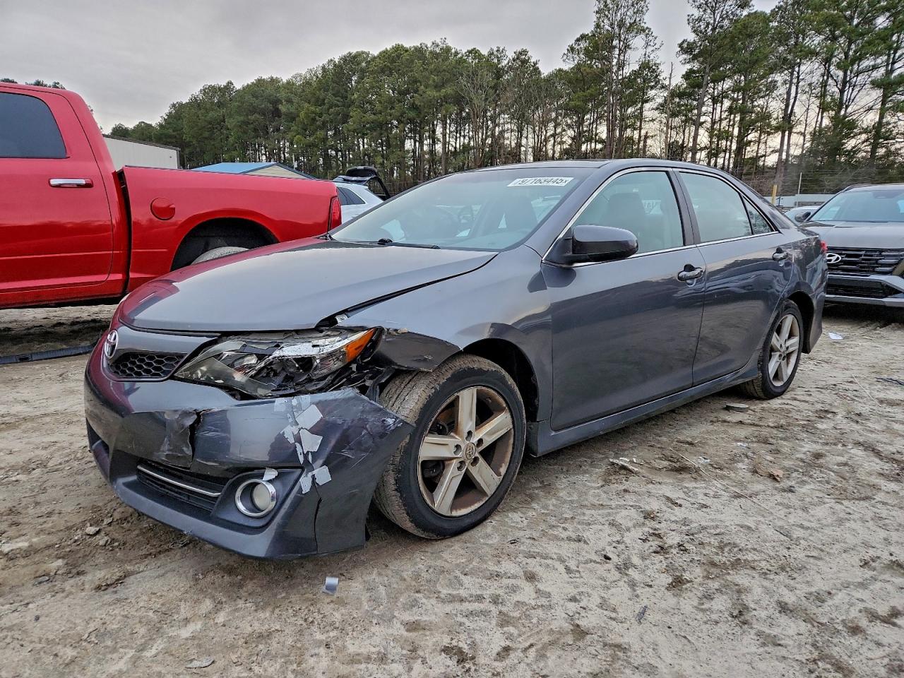 2013 TOYOTA CAMRY