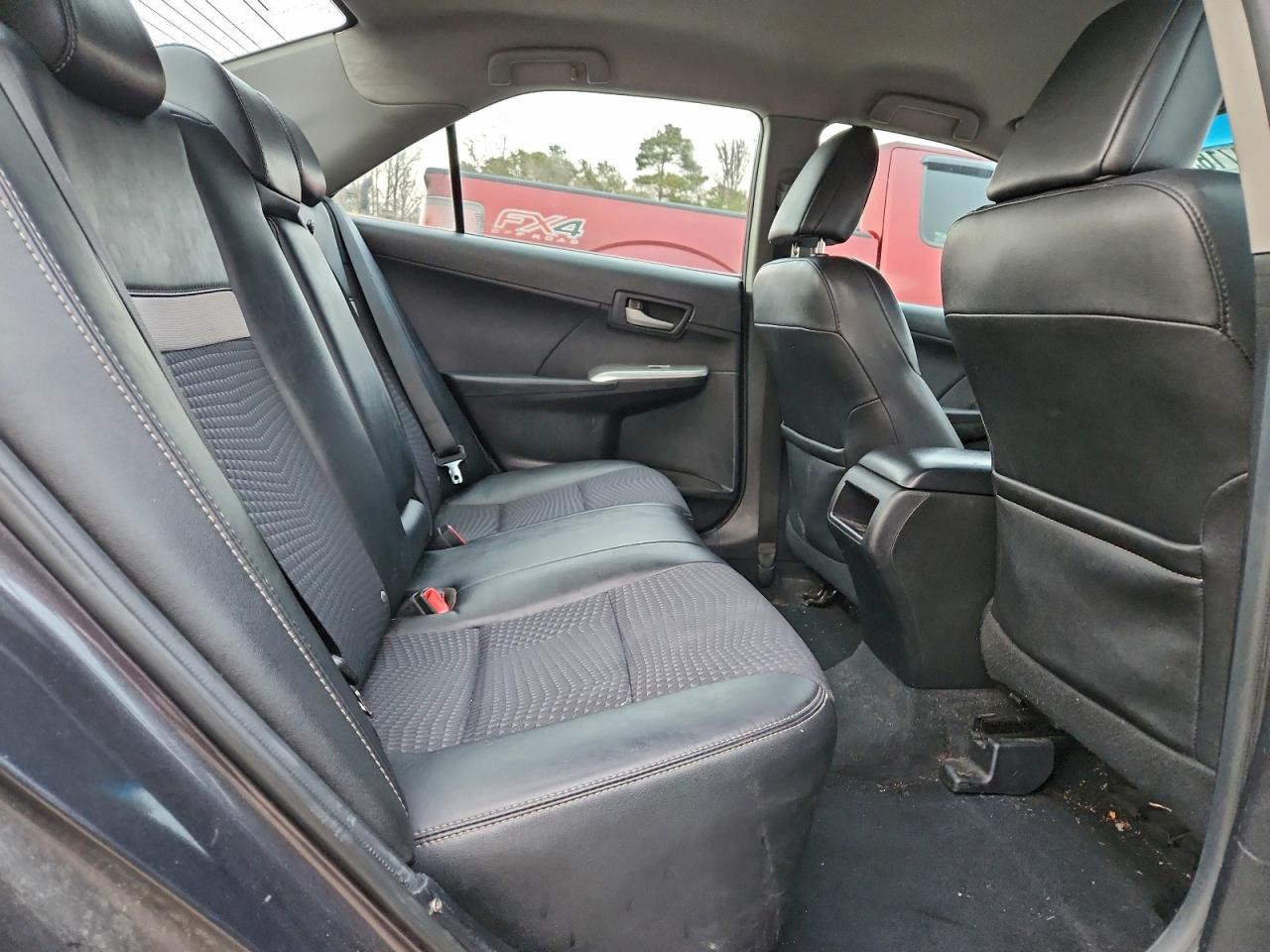 2013 TOYOTA CAMRY L photo 10