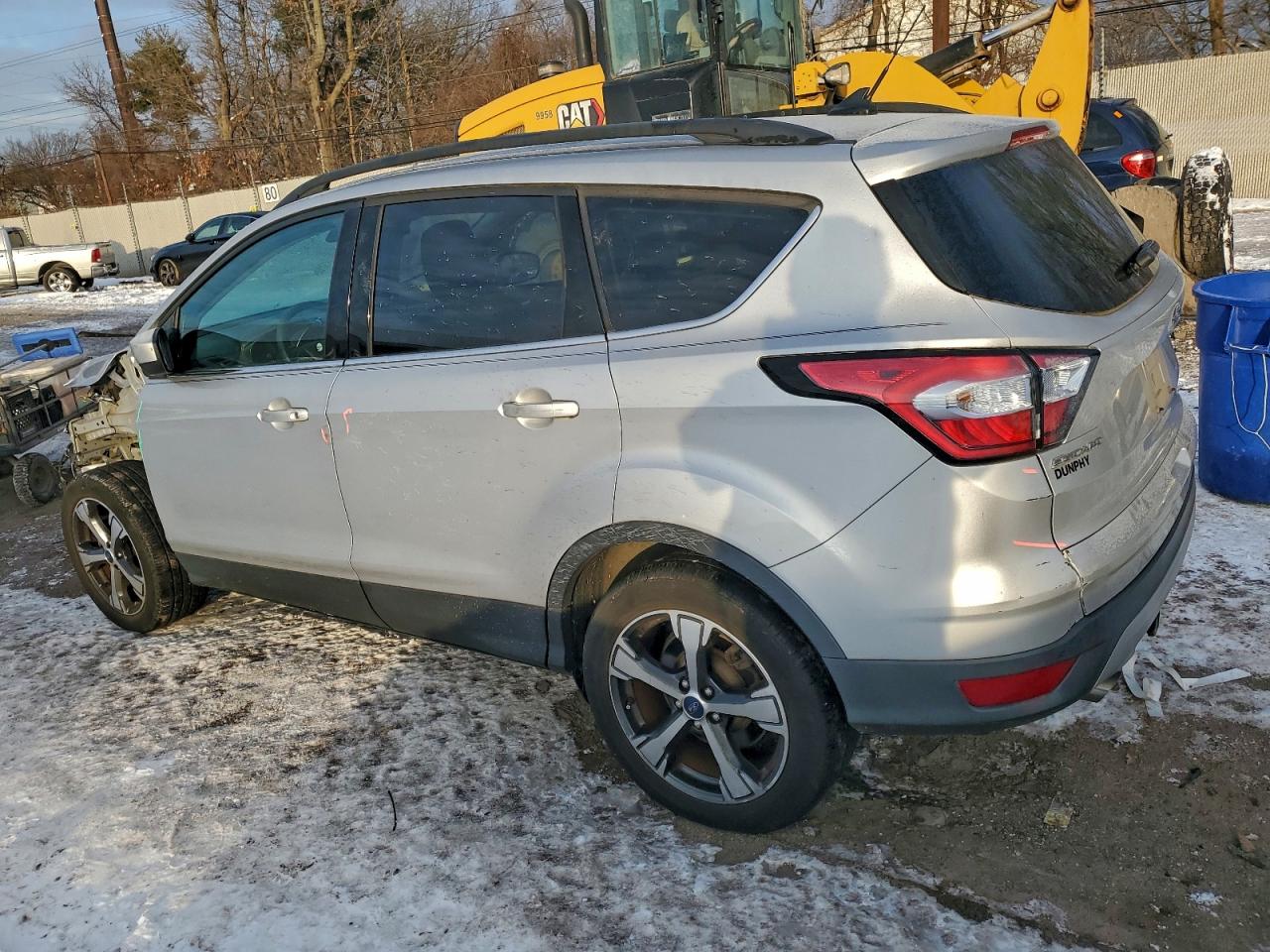 2018 FORD ESCAPE SEL photo 2