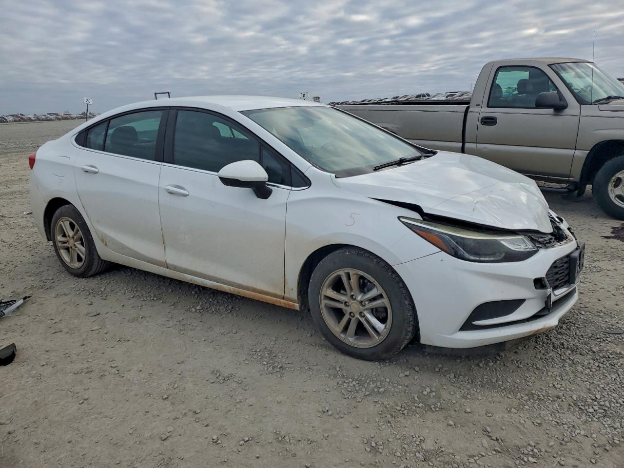 2016 CHEVROLET CRUZE LT photo 4