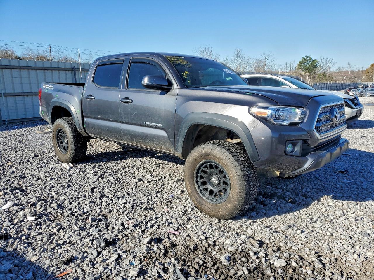 2017 TOYOTA TACOMA DOUBLE CAB photo 4