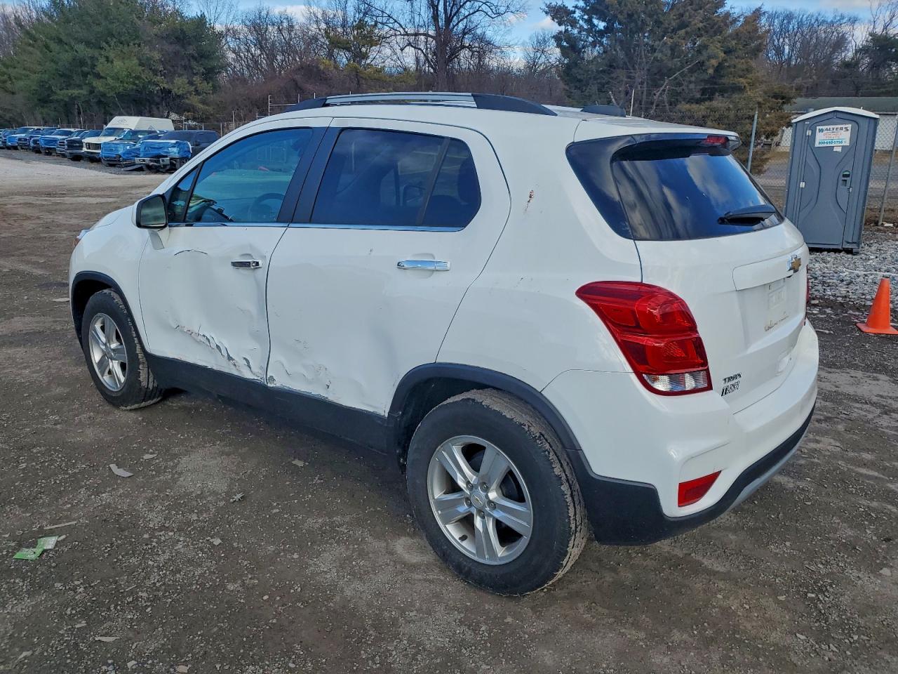 2020 CHEVROLET TRAX 1LT photo 2