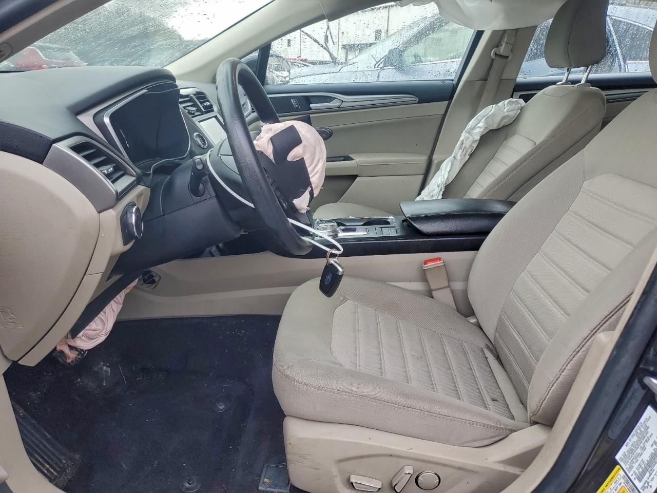 2020 FORD FUSION SE photo 7