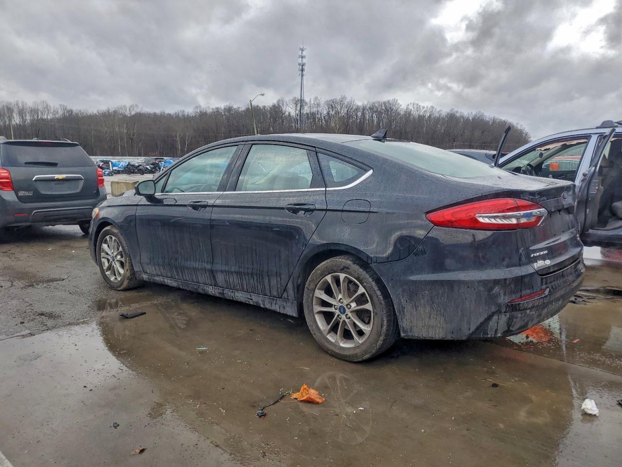2020 FORD FUSION SE photo 2