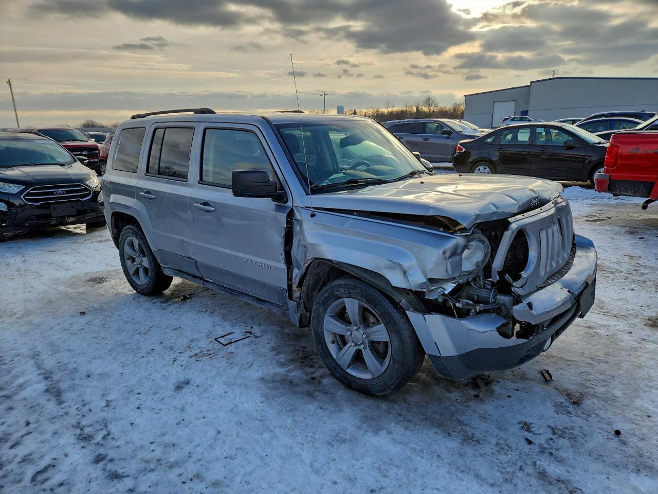 2015 JEEP PATRIOT LATITUDE photo 4