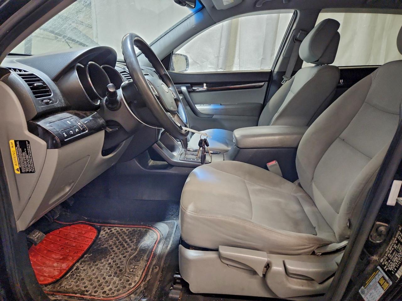 2013 KIA SORENTO LX photo 7
