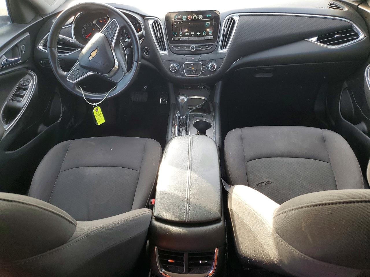 2018 CHEVROLET MALIBU LT photo 8