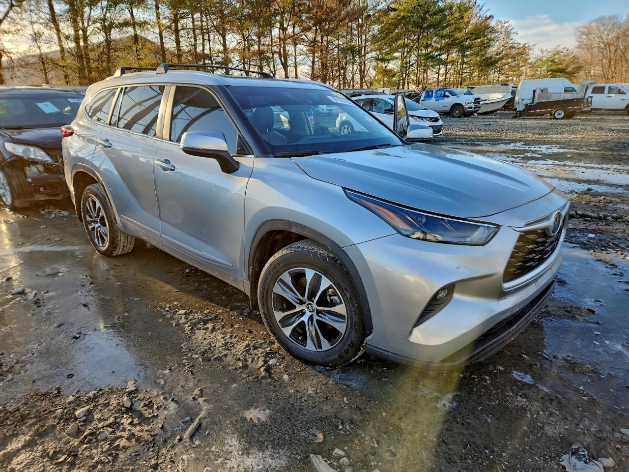 2023 TOYOTA HIGHLANDER L photo 4