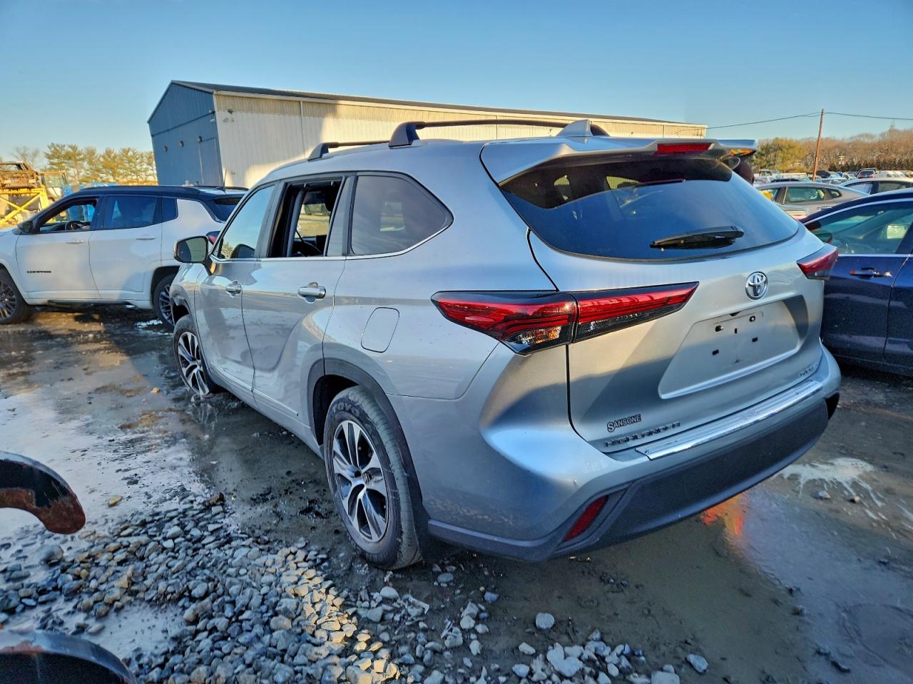 2023 TOYOTA HIGHLANDER L photo 2