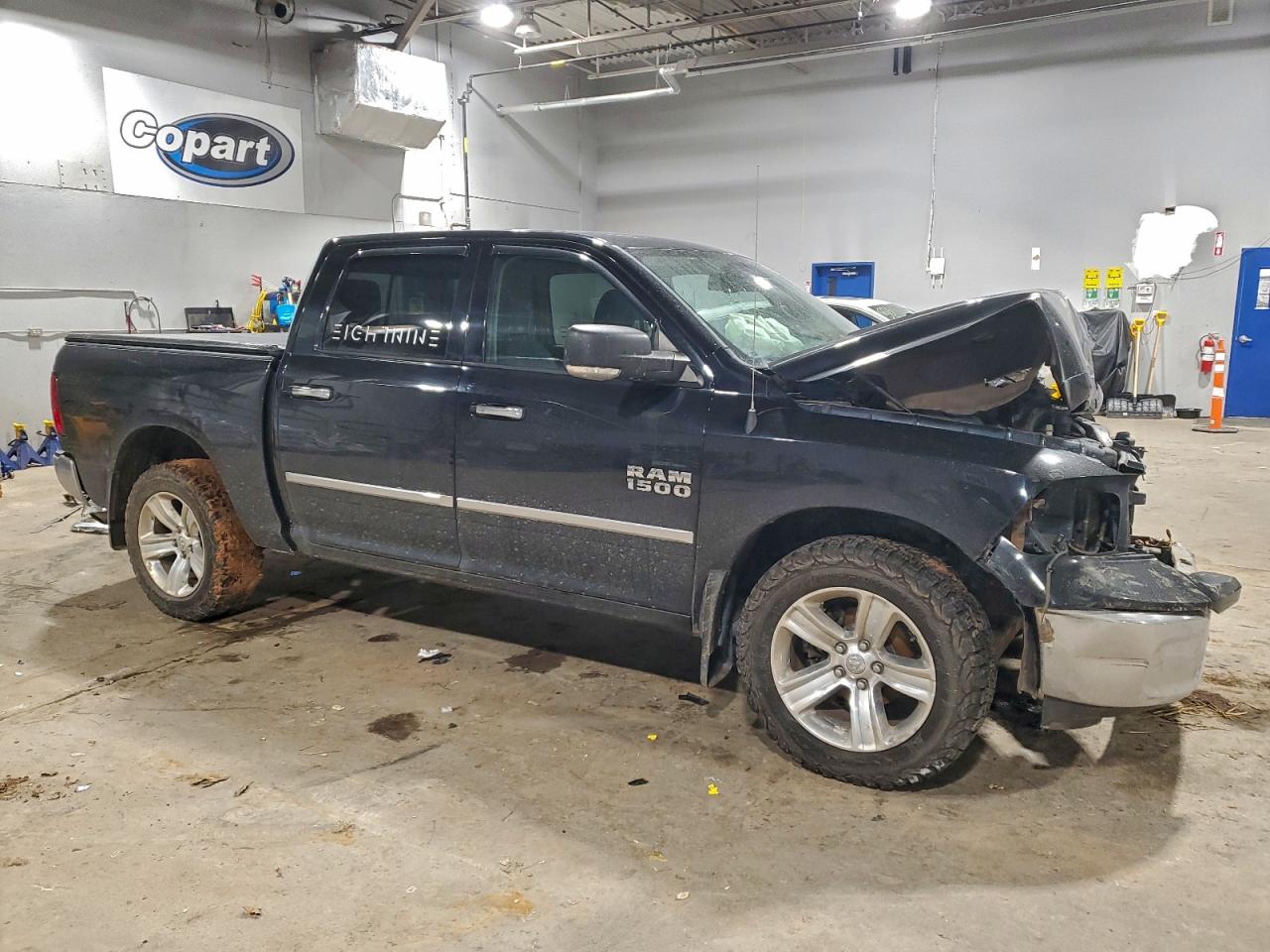 2014 RAM 1500 SLT photo 4